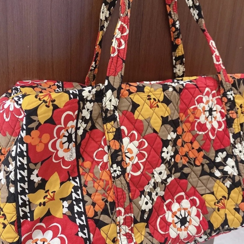 NEW VERA BRADLEY BITTERSWEET LARGE TRAVEL DUFFLE BAG TOTE